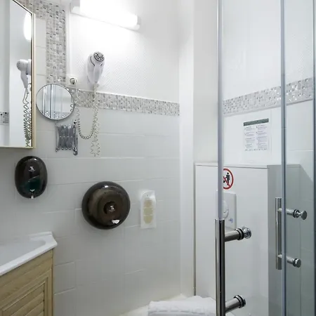 Astoria 2* Carcassonne