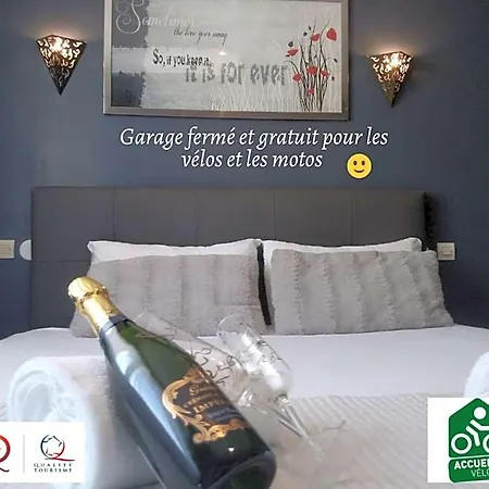 Astoria Hotel 2*
