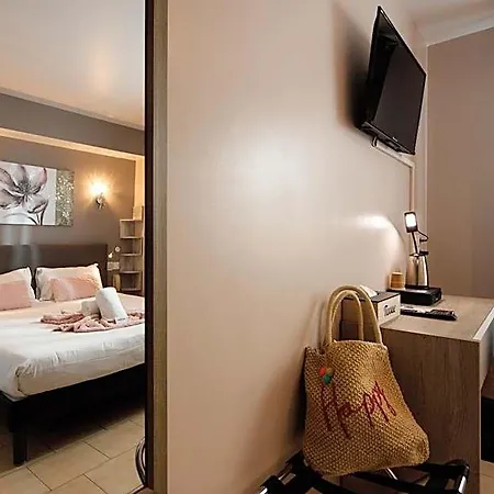 فندق Astoria قرقشونه