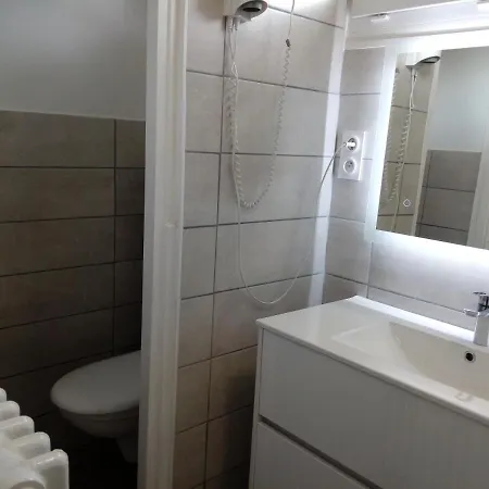 Ξενοδοχείο Astoria 2*